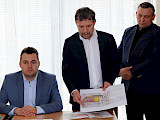 Dworzec na parkingu. Prezydent spotkal się z kupcami  [FOTO]
