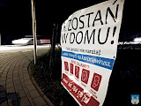 Nowogród: Banery z treścią "Jedź do domu!"   [FOTO]