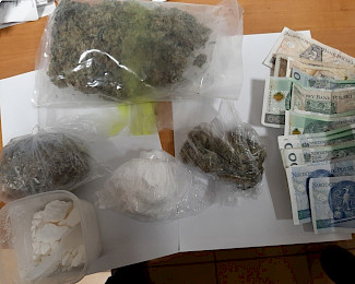 12 zatrzymanych za posiadanie narkotyków