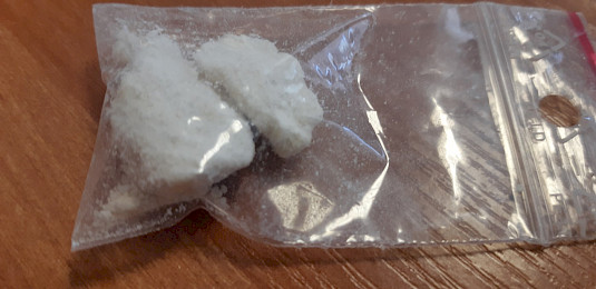 Kierował pod wpływem narkotyków a w samochodzie miał amfetaminę