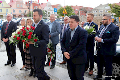 Kwiaty w rocznicę wyborów z 1989 roku