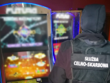 KAS i policja zlikwidowały nielegalne salony gier hazardowych w Łomży