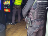 KAS i policja zlikwidowały nielegalne salony gier hazardowych w Łomży