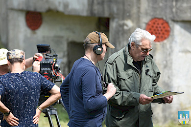 Wołoszański nagrywał "Tajną historię XX wieku" w Nowogrodzie   [FOTO]