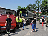 Ponad 300 paczek żywnościowych dla osób potrzebujących z terenu Gminy Piątnica   [FOTO]