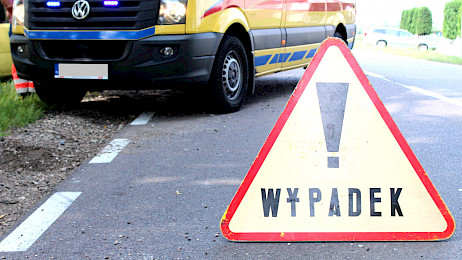 Wypadek z udziałem motocyklisty w Konarzycach