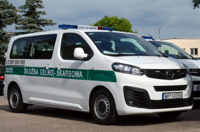 Nowe radiowozy w podlaskiej KAS