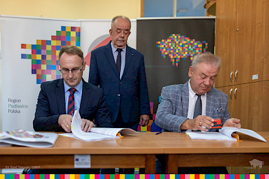 Ponad 1,5 mln zł dla Technikum Informatycznego w Łomży