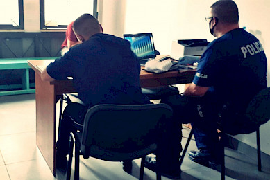 Mężczyzna osiem razy okradł ten sam sklep