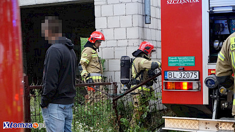 Akcja strażaków przy Szosie Zambrowskiej  [FOTO]