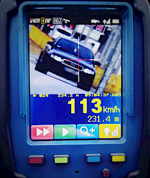 Pędził ulicą Sikorskiego 113 km/h