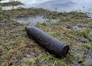 Pocisk niemiecki kal. 150 mm w Narwi