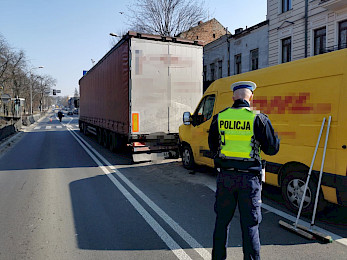 Dwie osoby w szpitalu po wypadku na Wojska Polskiego
