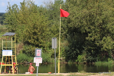 Zakaz kąpieli na plaży miejskiej