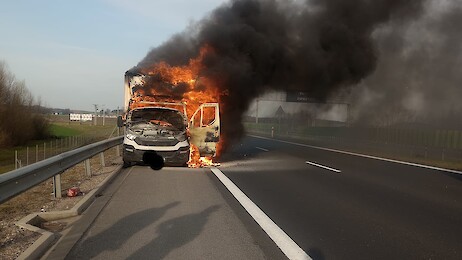 Bus zapalił się na S61