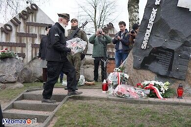 Temat: Obchody rocznicy Zbrodni Katyńskiej i katastrofy smoleńskiej w Łomży