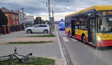 Wypadek z udziałem autobusu i 12-letniego rowerzysty