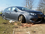 Pijany skasował toyotę  (FOTO)